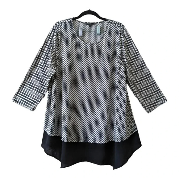 Adrianna Papell Size 2X Tunic Top Hanky Hem Black Stretchy 3/4 Sleeve Blouse. - Picture 1 of 11